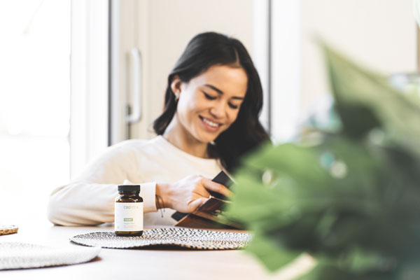 CBD-Kapseln mit Ingwer CBD-Kapseln mit Ingwer